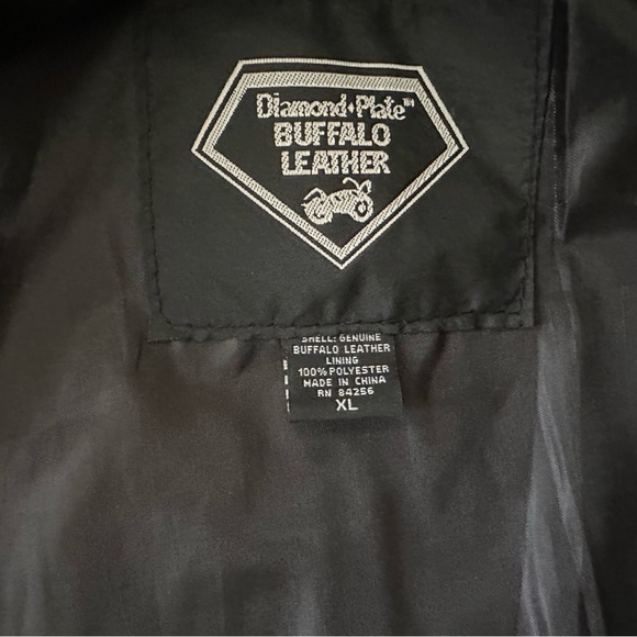 Men’s Leather Biker Jacket - Picture 5 of 8